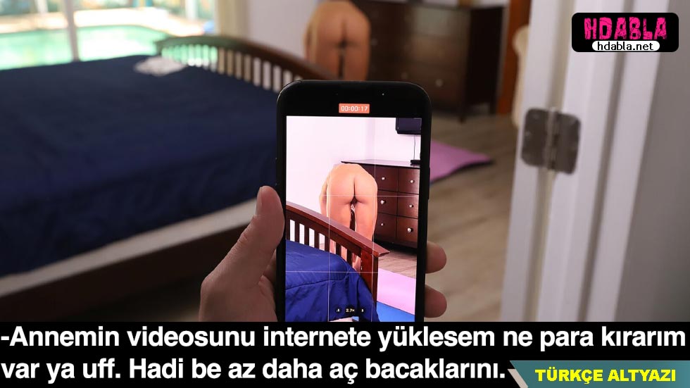 Annem yoga sonrası üstünü değiştiriyordu Gizli video çektim