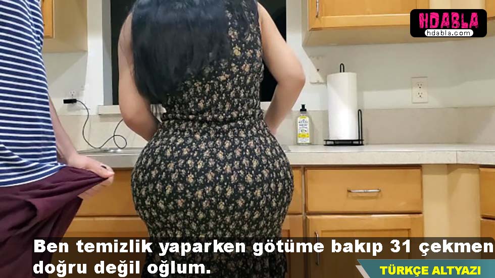 Bulaşık yıkayan annesinin götüne bakarak 31 çekiyor altyazılı porno